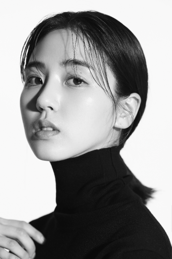 신예 <b>장서연</b>, ‘<b>성난 사람들</b>’ 시즌2 캐스팅…윤여정 개인 통역가 된다