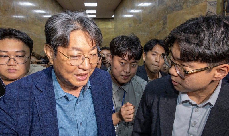 경찰, <b>이춘석</b> 주식 <b>차명거래 의혹</b> 고발인 연이어 <b>조사</b>