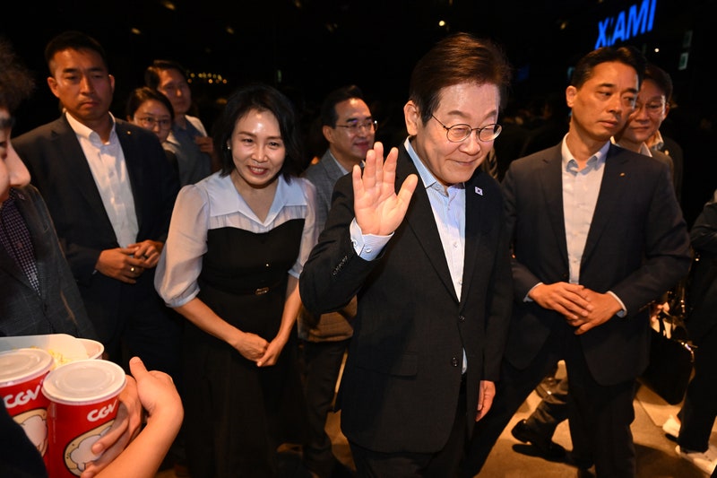 이 <b>대통령</b>, 시민들과 영화 '<b>독립군</b>' <b>관람</b>…"광복 80주년 기념"