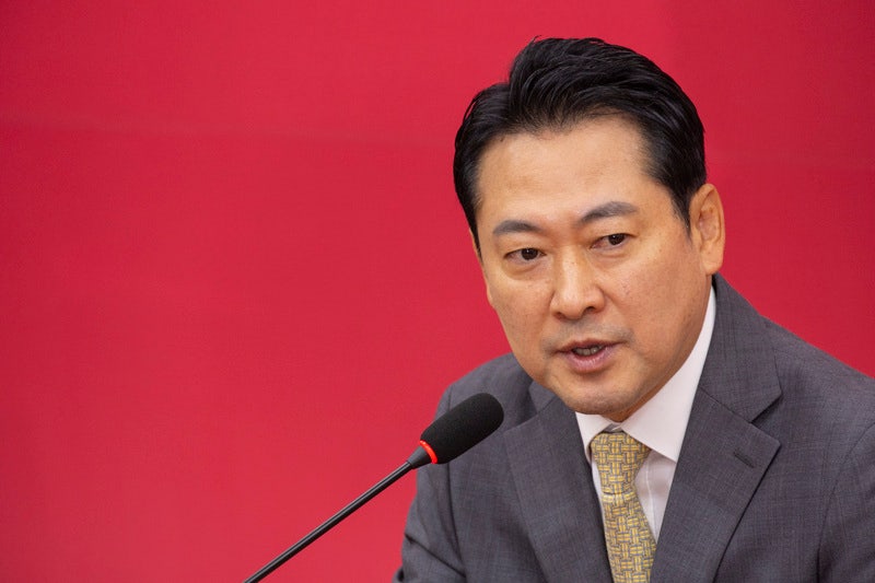 '<b>윤석열</b> 면회' 약속 지킨다는 <b>장동혁</b>… "내부 총질 시 결단"