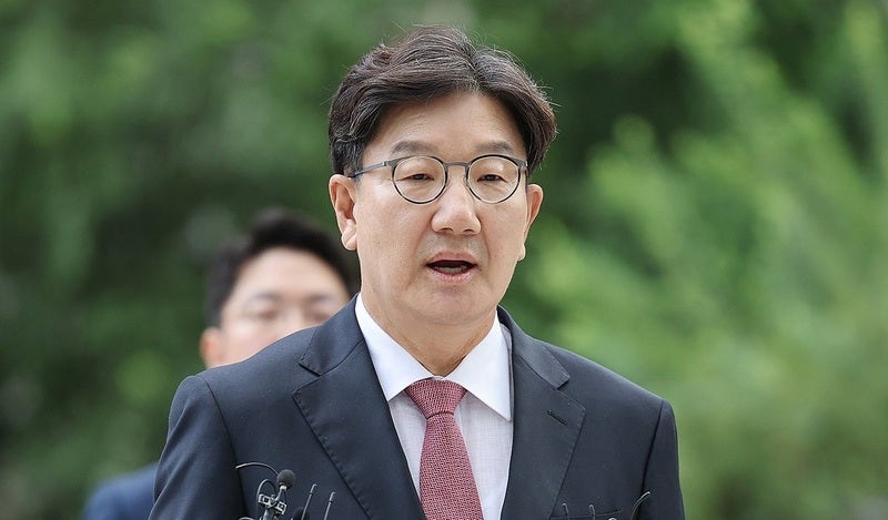 <b>권성동</b> "<b>통일교</b> 총재 인사한 것 맞으나 <b>금품</b>은 안 받아"