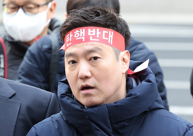 '유튜버 <b>쯔양</b>' <b>스토킹</b>·협박한 가세연 <b>김세의</b>, 검찰 송치