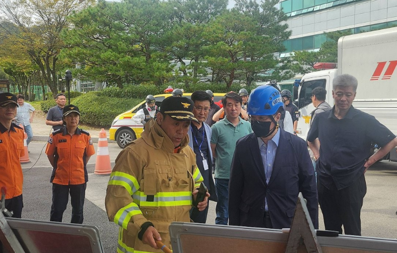 국가정보자원관리원 화재 현장 찾은 최주원 대전경찰청장 / 사진=대전경찰청