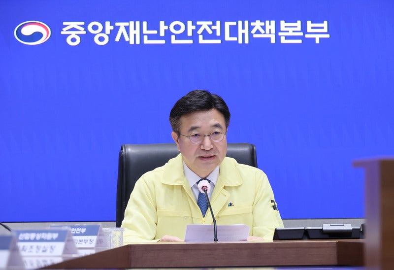 <b>국정자원 화재</b>로 멈춘 1등급 정부 시스템 36개 중 20개 복구