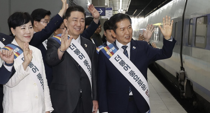민주 "민생 회복·내란 극복" 국힘 "법치·상식 질서 지킬 것"…<b>추석</b> 메...