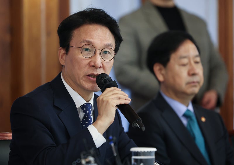 <b>김민석</b> "김건희 망동에 <b>초고층 개발</b>까지…<b>종묘</b> 수난"