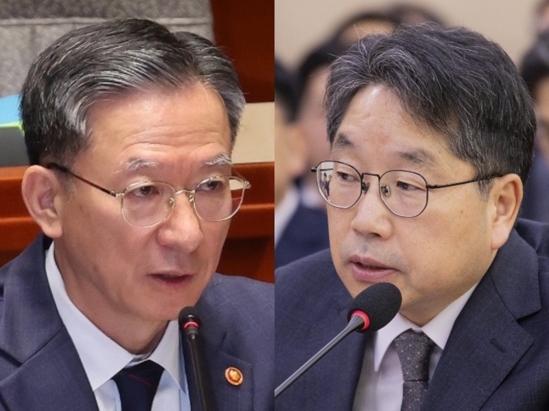 정성호 법무부 장관(왼쪽)과 사의를 표명한 노만석 검찰총장 대행 / 사진=연합뉴스