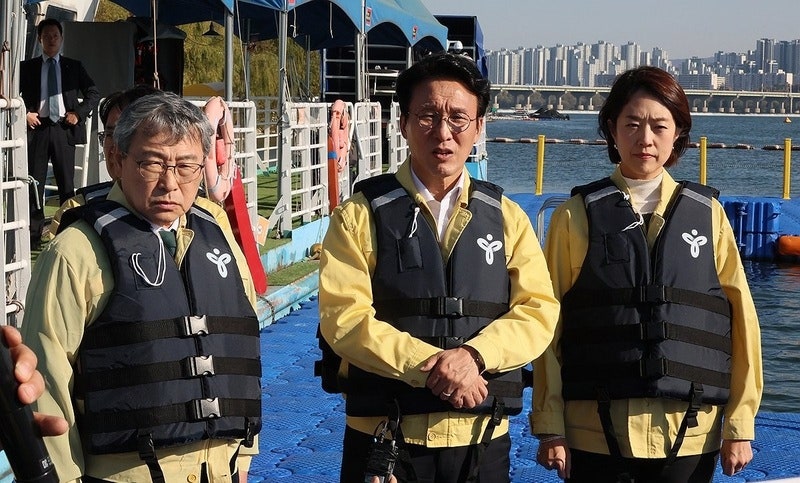 김 총리 "<b>한강버스 사고</b> 원인 철저 조사" 특별 지시
