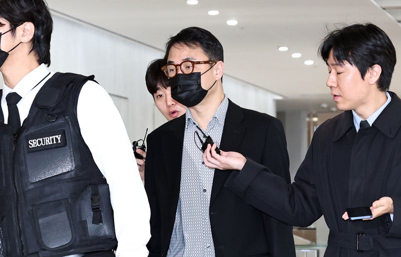 '양평 개발 특혜' <b>김건희 오빠</b> 오늘 <b>구속 심사</b>
