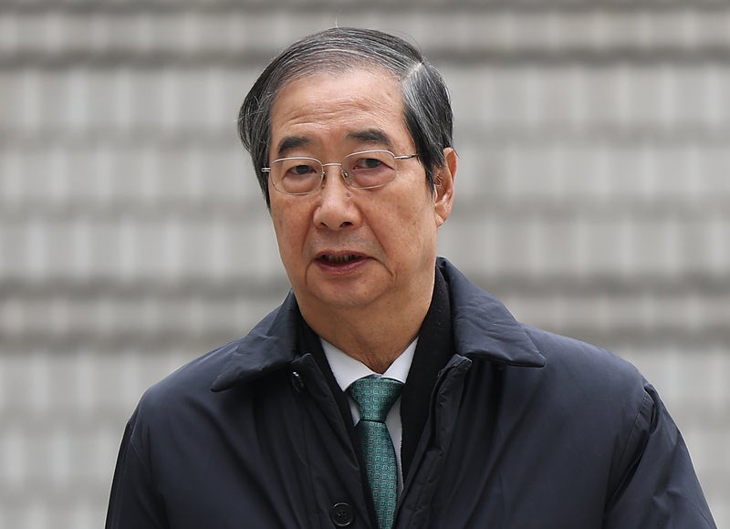 <b>한덕수</b>, 재판서 "윤석열 <b>계엄</b>선포 <b>만류</b>했다"…헌재 위증은 인정