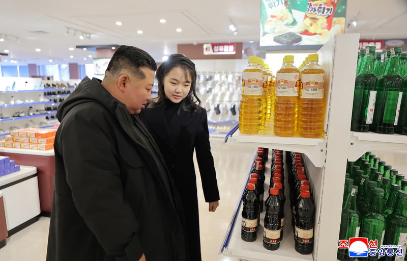 강동군 지방공장 준공.김정은,<a href=