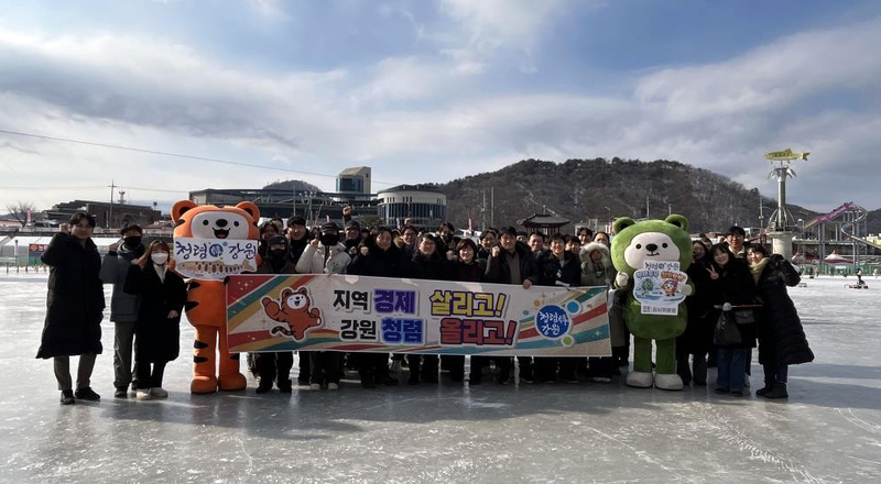  화천 산천어축제장과 전통시장에서 펼쳐진 캠페인 / 사진=화천군 제공