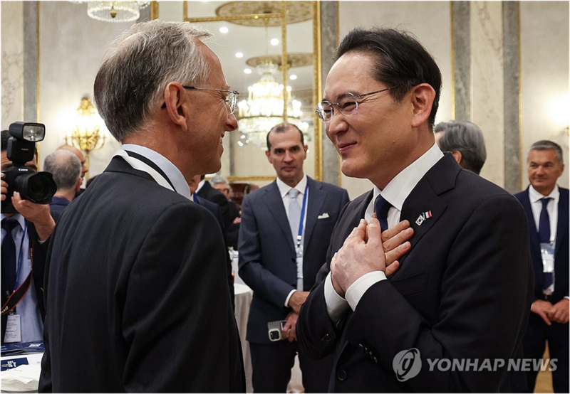 27년지기 만난 이재용, 만면에 웃음…"이탈리아, 삼성에 특별"