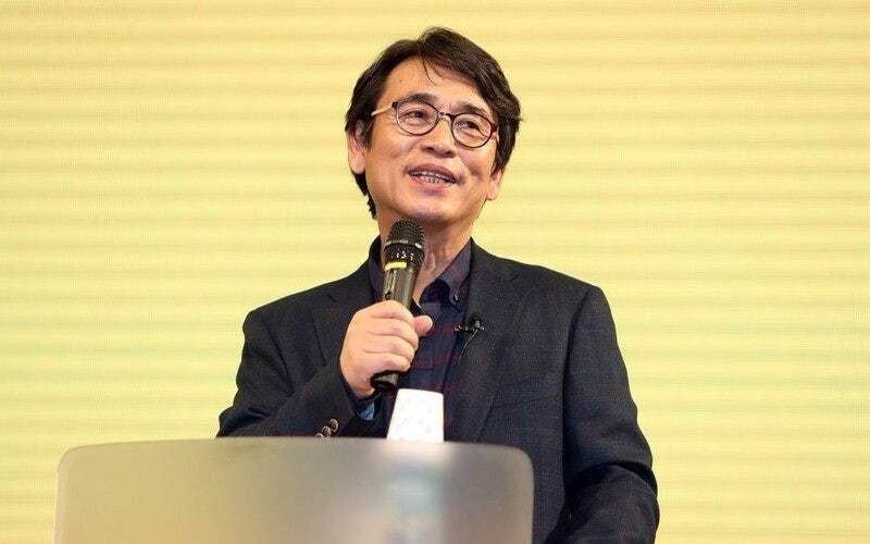 <b>유시민</b> "노무현<b>재단</b> 당분간 떠나겠다…곽상언 비판 하루만