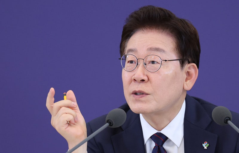 이 대통령 "삼전닉스 호남 반도체 공장 설립…용수 안 부족해"