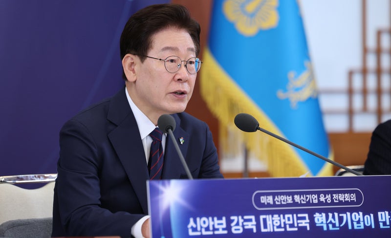 [속보] 이 대통령, 3대 메가프로젝트 발표회…"가장 큰 국민적 성과"