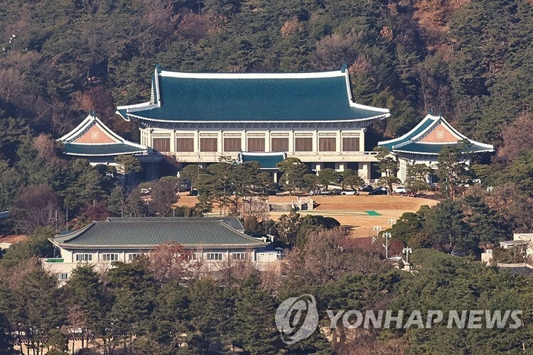 [속보] 청와대, 이병태 규제합리화부위원장에 사퇴 권고…"사안 엄중"