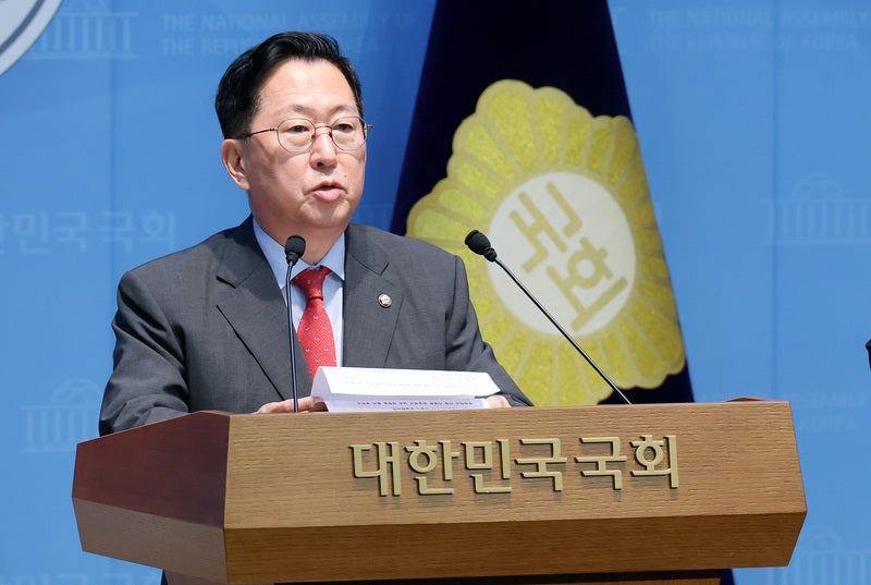 <b>유용원</b> "우크라에 <b>천궁2 지원</b> 적극 검토해야…북 미사일 대응에 도움"