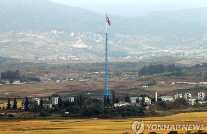 [속보] <b>북한</b> "미국 변함없는 적대시정책에 끝까지 <b>최강경 대응</b>"