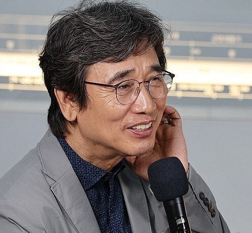 <b>유시민</b> "이 대통령이 말한 <b>검찰개혁</b>, 내용 달라…국민 속였다"
