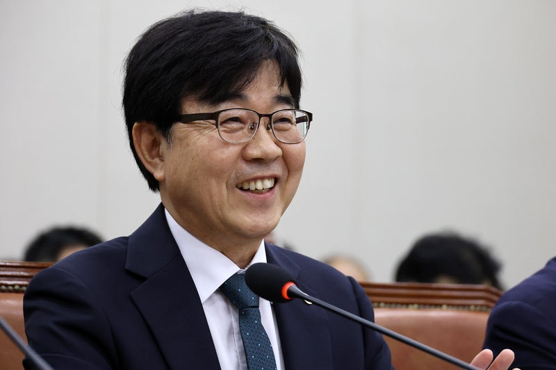 "국감서 실실 웃고 있나" "누구 빽?"…'<b>김어준 처남</b>' 난타전