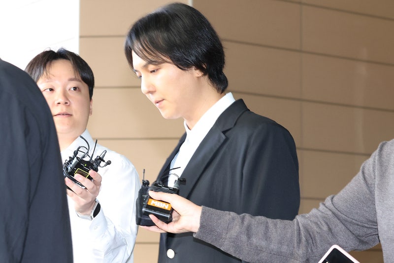 '유죄' 확정된 <b>송민호</b>…병무청 "<b>재복무 통지</b> 예정"