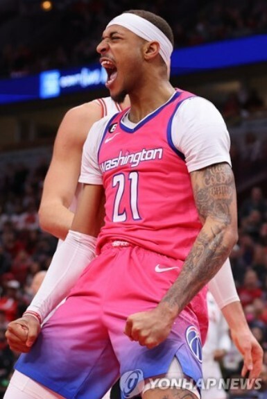 [NBA] 临场前剧场蜂鸣器爆裂了只有6分的选手戏剧性逆转