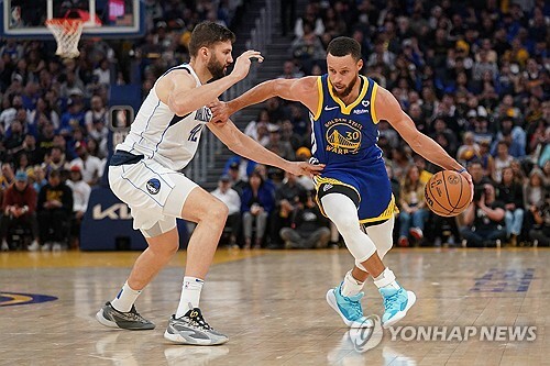 [NBA] ‘스플래시 듀오 <b>커리</b>-탐슨 맹활약’ GSW, 휴스턴 제압하고 6연승 신바...