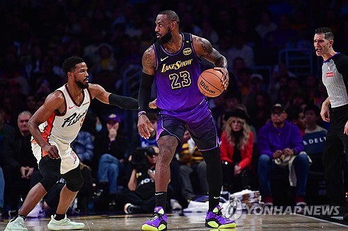 [NBA] ‘빛바란 르브론 트리플더블’ LAL, DET에 패하며 4<b>연승 좌절</b>