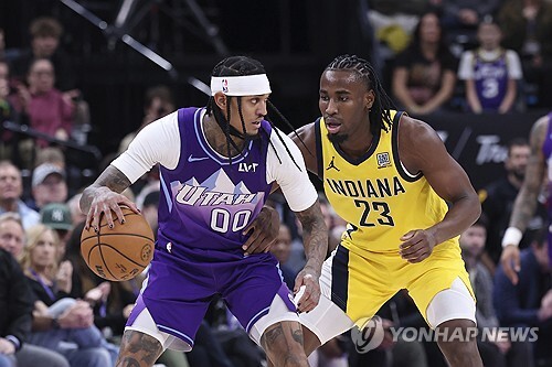 ‘빛바랜 커리·포지엠스키 활약’ 슈로더·위긴스·앤더슨 빠진 GSW, 유타에 뼈아픈 역전패