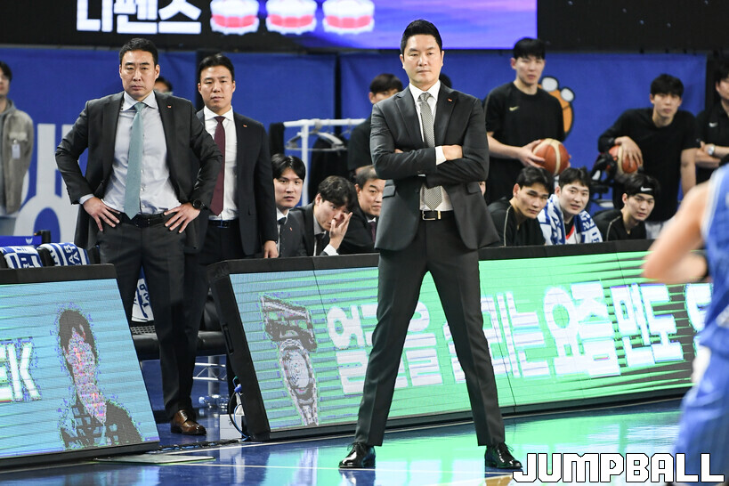 [웜업터뷰] ‘워니 1~2주 공백 예상’ 전희철 감독의 시선은 자연스레 ...