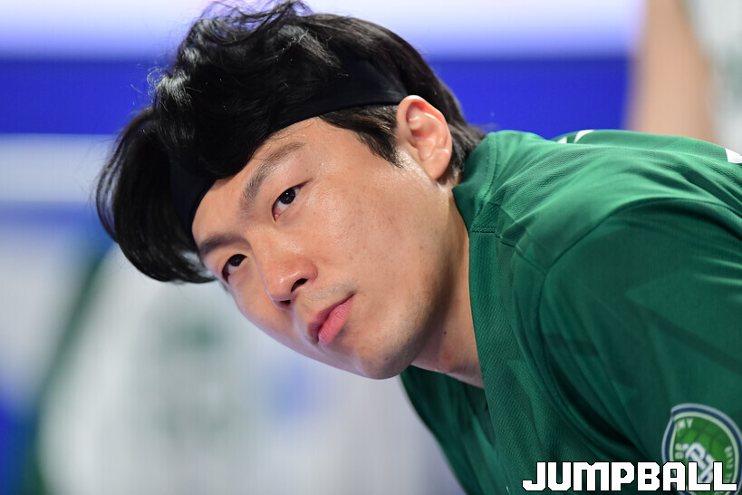 [화보] DB <b>이정현</b>, <b>700경기</b> 연속 출근 당일 화보