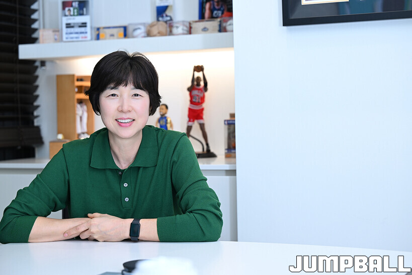 [매거진] 이현중의 어머니 이전에 한국 <b>농구</b> 전설이었다…올림픽 은메달...