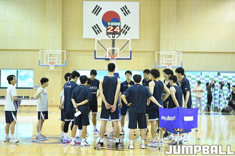 ‘마줄스호’ 아시안게임 향한 본격 담금질…“누가 뛰든 같은 <b>농구</b>를 ...