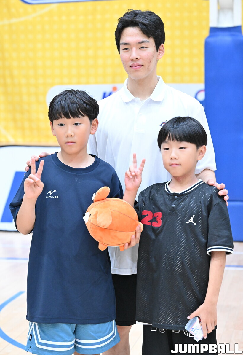 [찾아가는 농구클리닉 in 울산] 김건하와의 재회 성사된 두 형제 “저도...