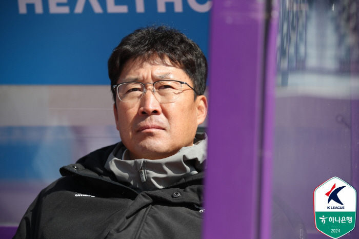 [단독]'3경기 부진→거취 고민' <b>이기형 감독</b>, 결국 <b>성남</b>과 전격 결별