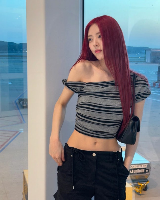 유나 진짜 이쁜것 같아요