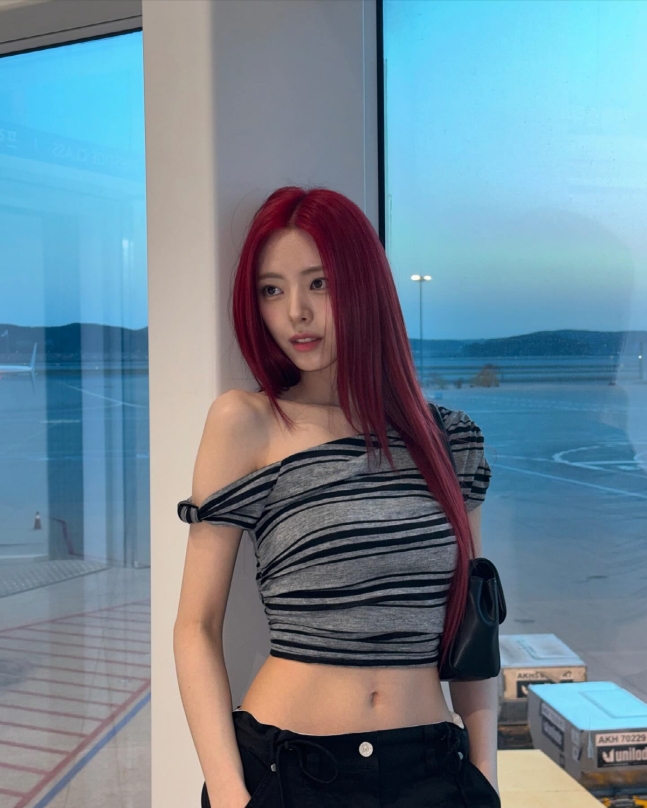 유나 진짜 이쁜것 같아요