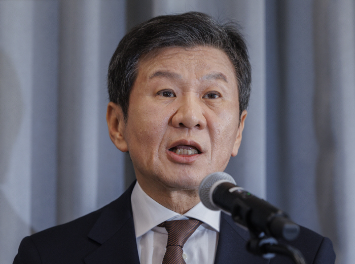 "'D-데이' 오늘 KFA <b>회장</b> 선출" '<b>4선 도전</b>' <b>정몽규</b> "1차 과반 목표"…허정...