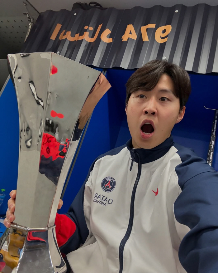 초대박! '골든보이=해버지 후배?' <b>이강인</b> 여름 <b>초대형 이적설</b> 등장, 프랑...