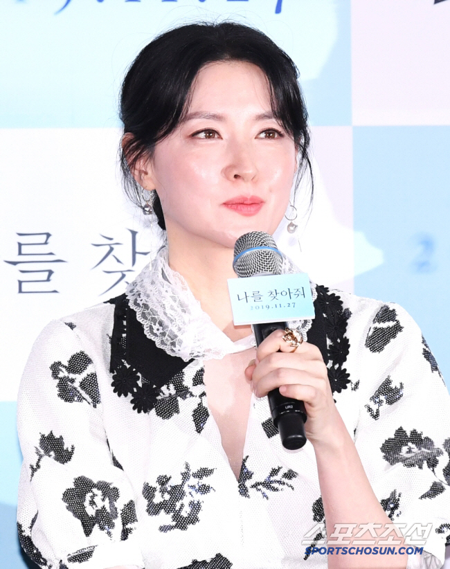 <b>이영애</b> "유기농NO, 인생이 인스턴트…딸이랑 <b>아이돌</b> 조공 바친다" ('철파...