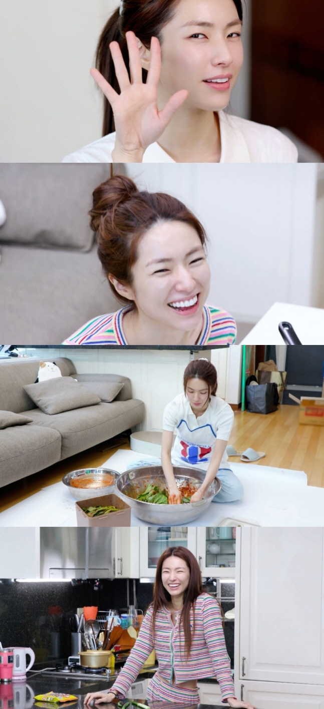 “고종 황제 주치의 증손녀” <b>하영</b>, 10평 원룸서 라면 끓이며 춤춘다('편...