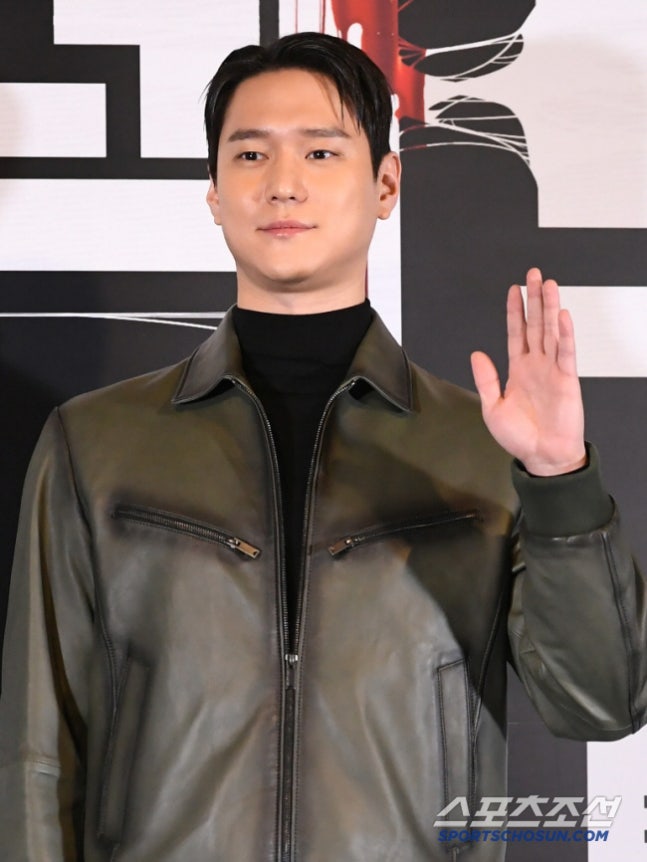 [정보/소식] [단독] 고경표, 박신혜의 남자 된다..'미스 언더커버 보스' 주인공 | 인스티즈