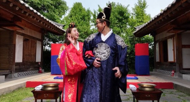 <b>지상렬</b><b>신지</b>, 역사적인 첫 뽀뽀…<b>핑크빛</b> 러브라인 결실?(살림남)