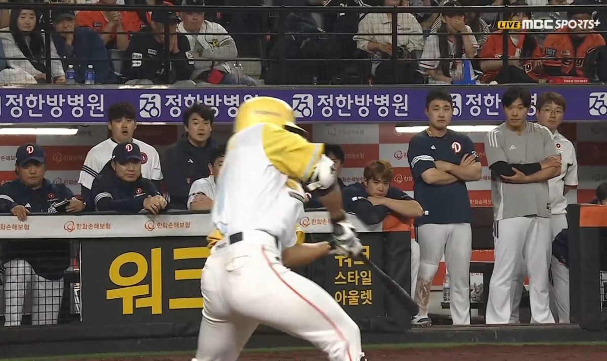 충격, 또 충격...<b>체크스윙 오심</b>에 멍드는 KBO, 현장은 "당장 비디오 판독...