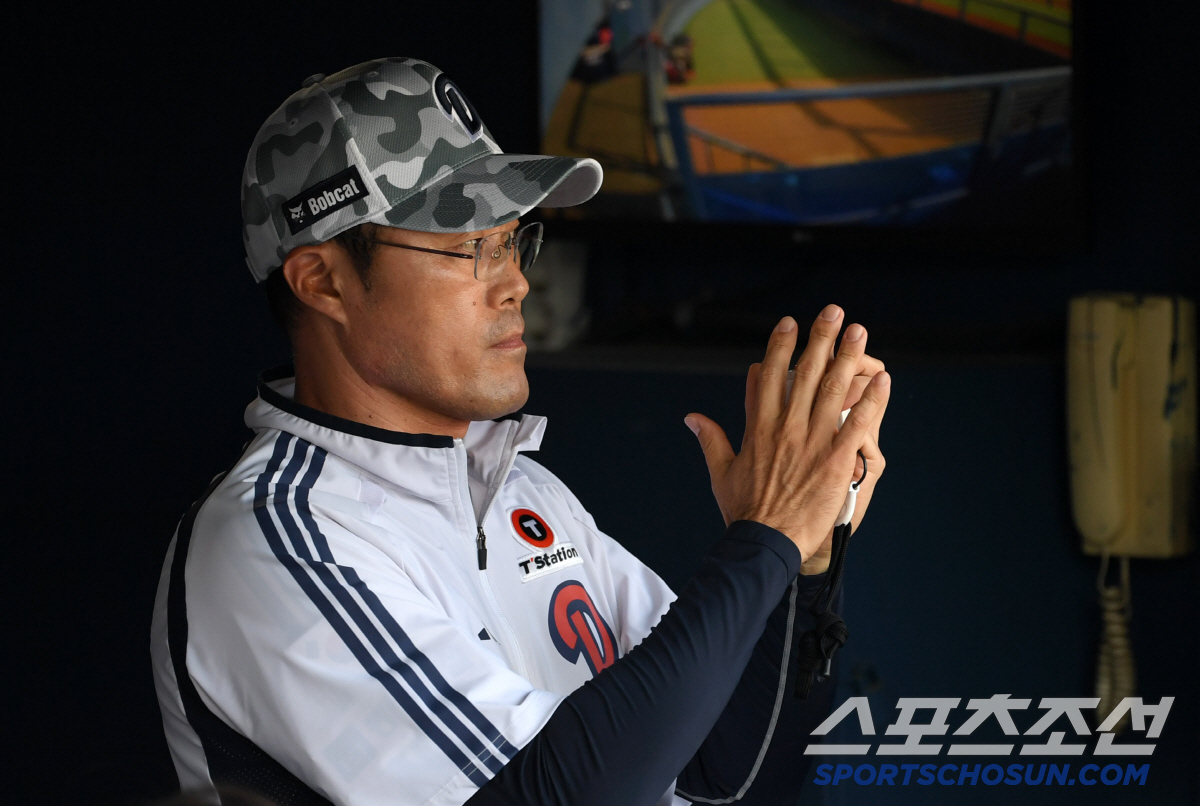 눈치 주는 선배 있었나.. 분위기 도대체 어땠길래 → "인상 쓰지 말아라...