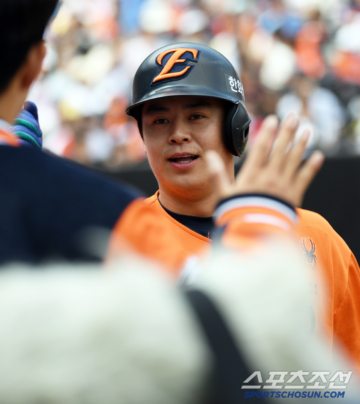 "워낙 잘해주고 있다"…0.059 참혹하지만, 왜 사령탑은 <b>한화</b> 4번타자 다...