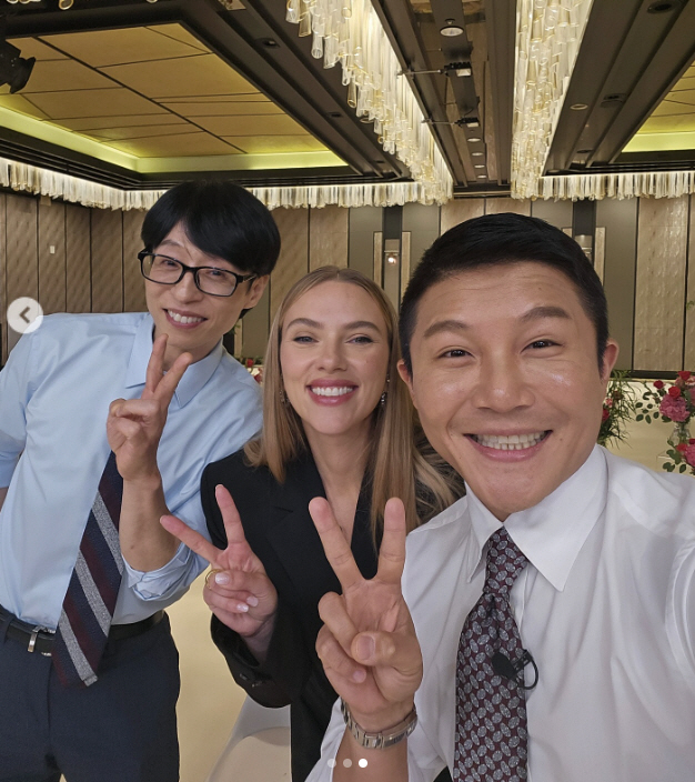 유재석·<b>스칼렛 요한슨</b> 만났다..실시간 '<b>유퀴즈</b>' 녹화 인증 "한순이 왔어...