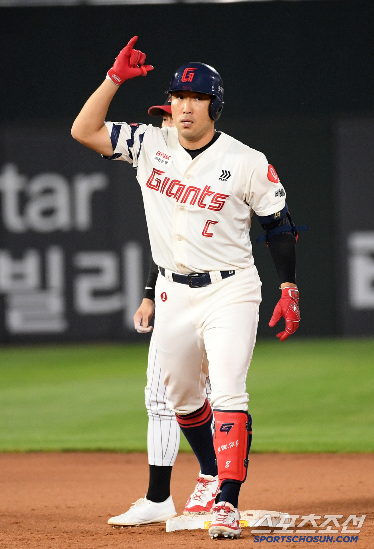 '롯데 드디어 공동 2위 등극. 1위 보인다' 이민석 6.2이닝 무실점 인생투...