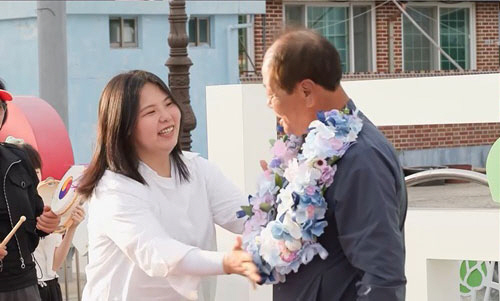 <b>박서진</b>, 父 <b>장수 사진</b> 앞 오열…"마음 이해되지만"(살림남)
